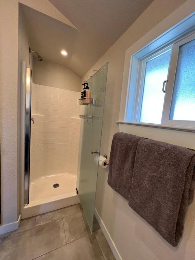 The Midtown Cottage- W/ Private Entrance And Views Santa Cruz Exterior photo